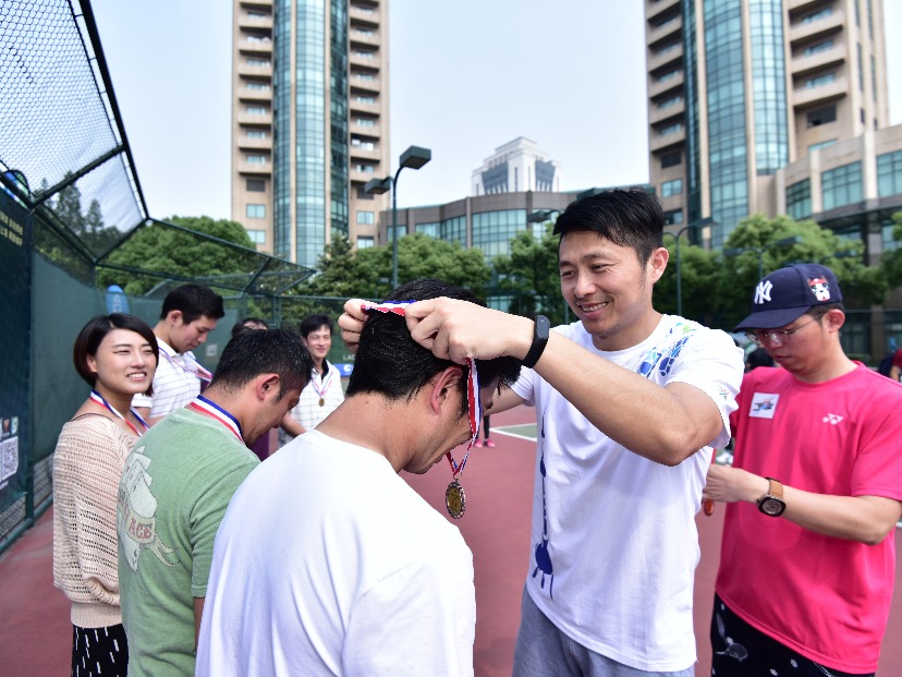 视频|付饶:我是一名网球工匠